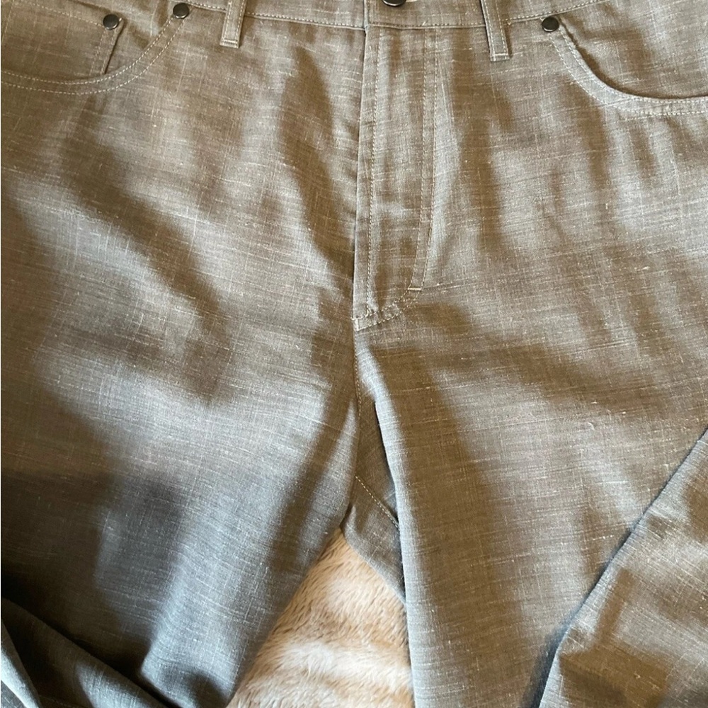 St. Croix Men's Gray Jeans - Picture 4 of 9